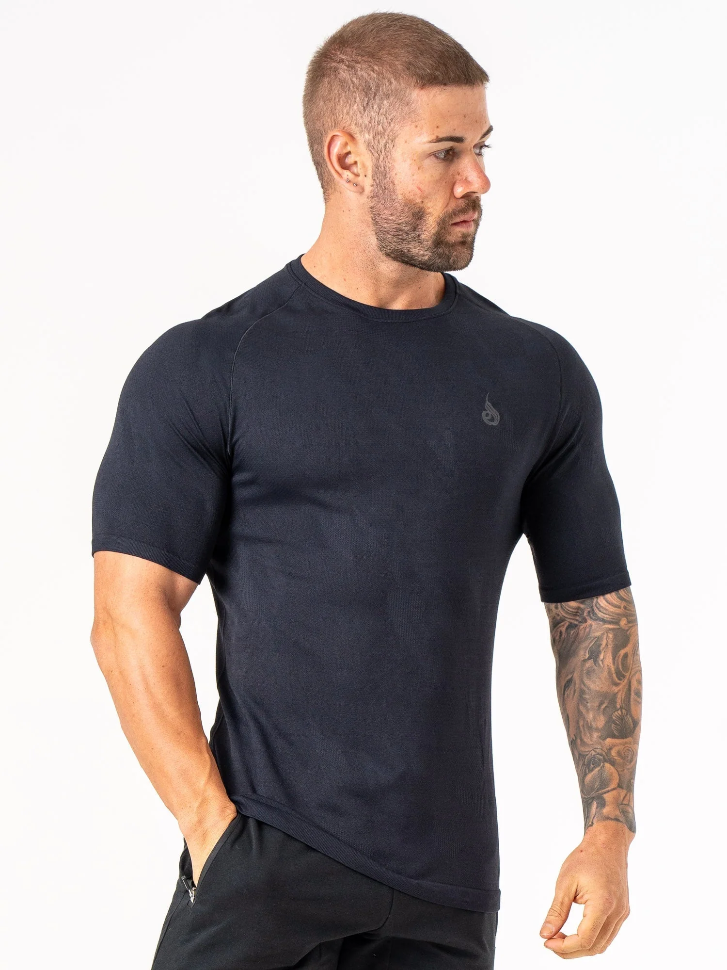 Aero Core Seamless T-Shirt - Black - Image 3