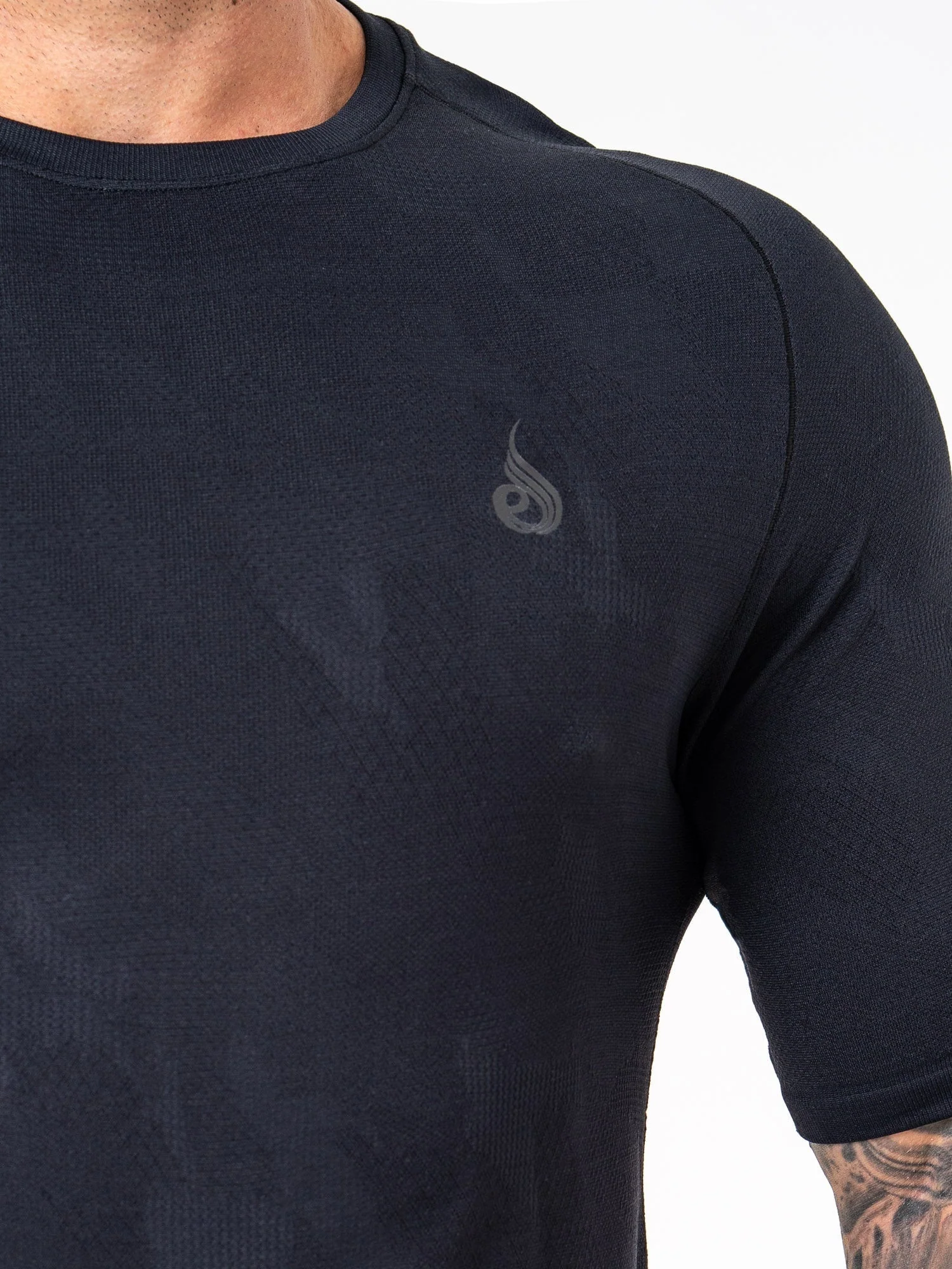 Aero Core Seamless T-Shirt - Black - Image 4