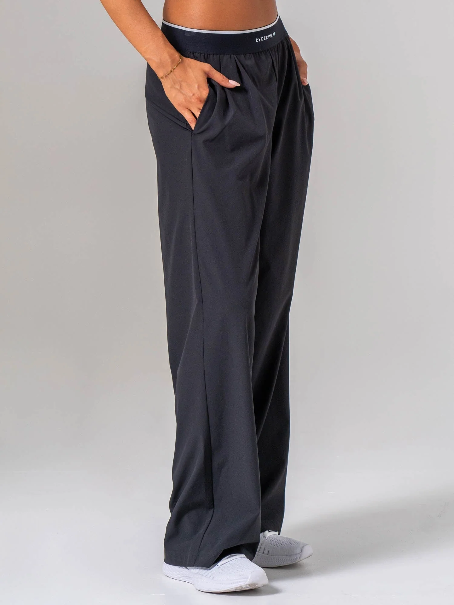 Aero Luxe Pants - Black - Image 2