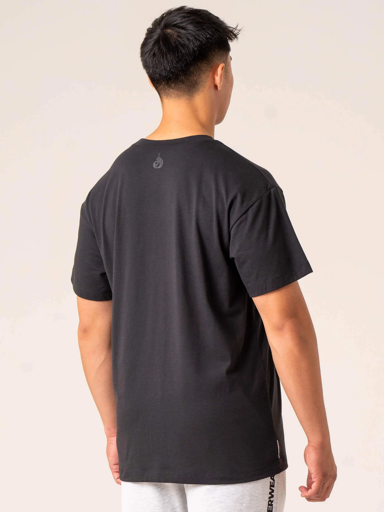 Emerge Oversized T-Shirt - Faded Black - Image 4