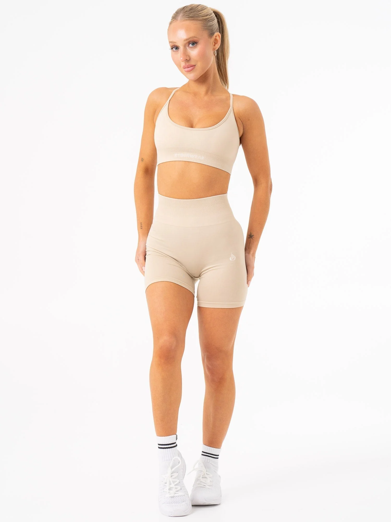 Lift 2.0 Seamless Sports Bra - Sand - Image 6
