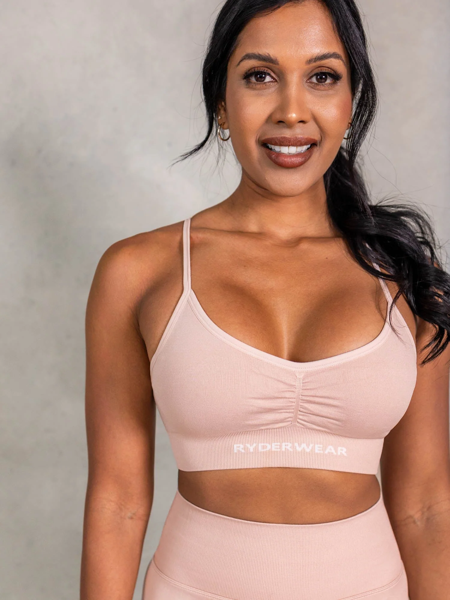 NRG Seamless Sports Bra - Biscotti - Image 4