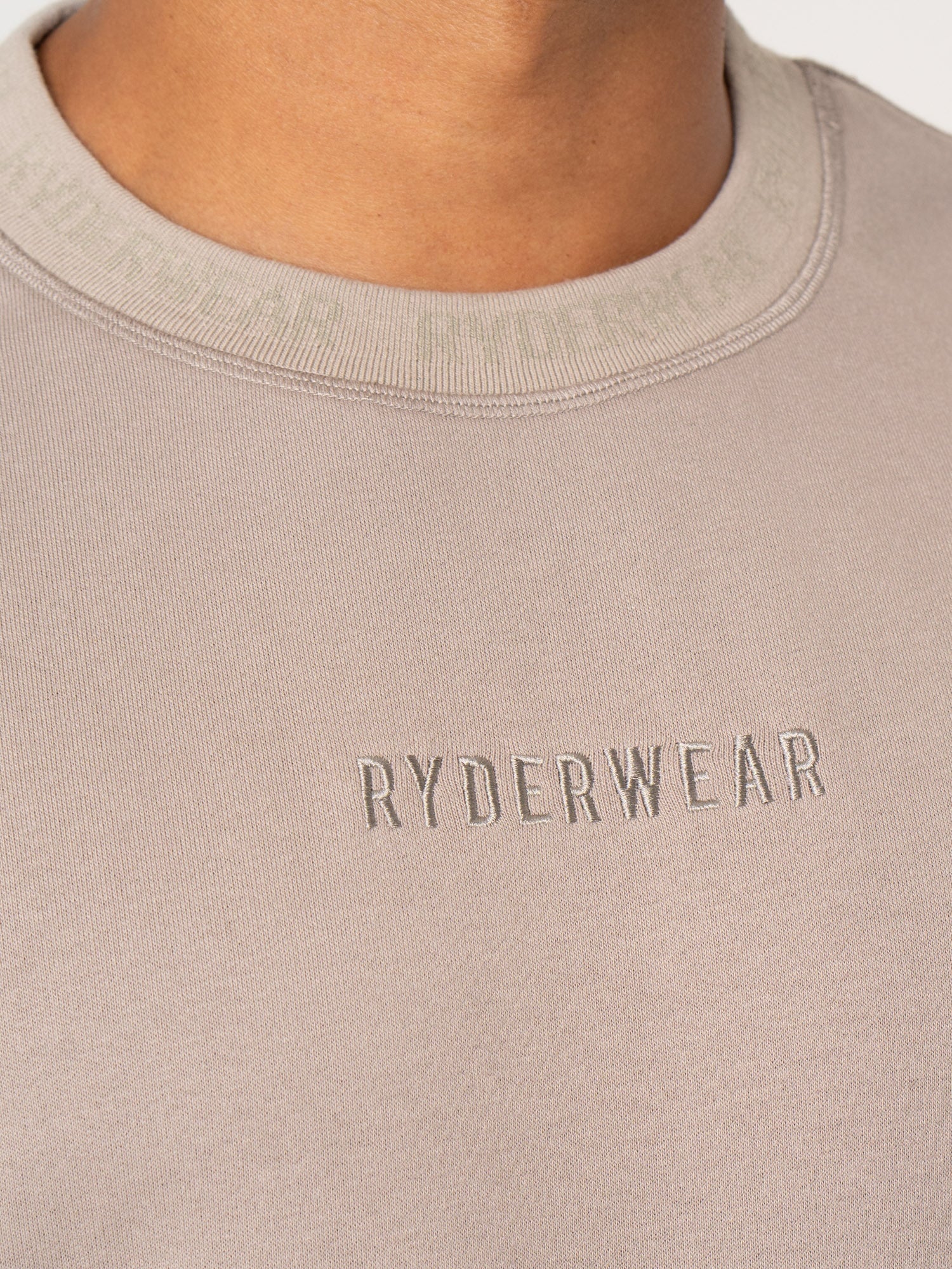 Pursuit Fleece T-Shirt - Taupe - Image 3