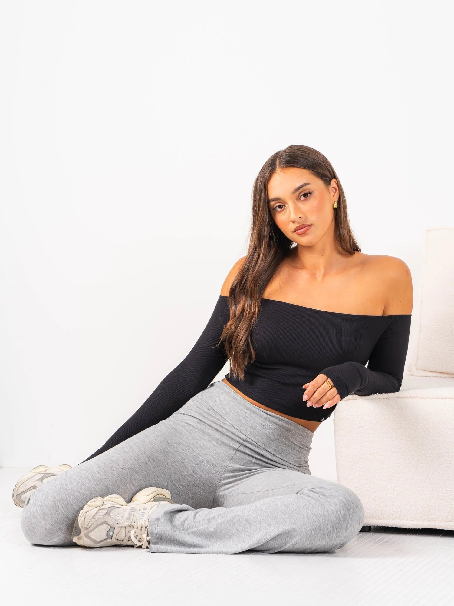 Ribbed Off Shoulder Long Sleeve Top - Black - Image 5