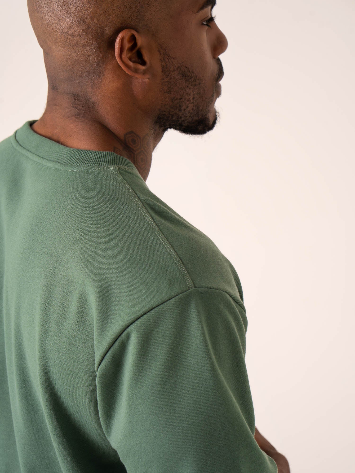 Throwback Oversized Fleece T-Shirt - Fern Green - Image 4