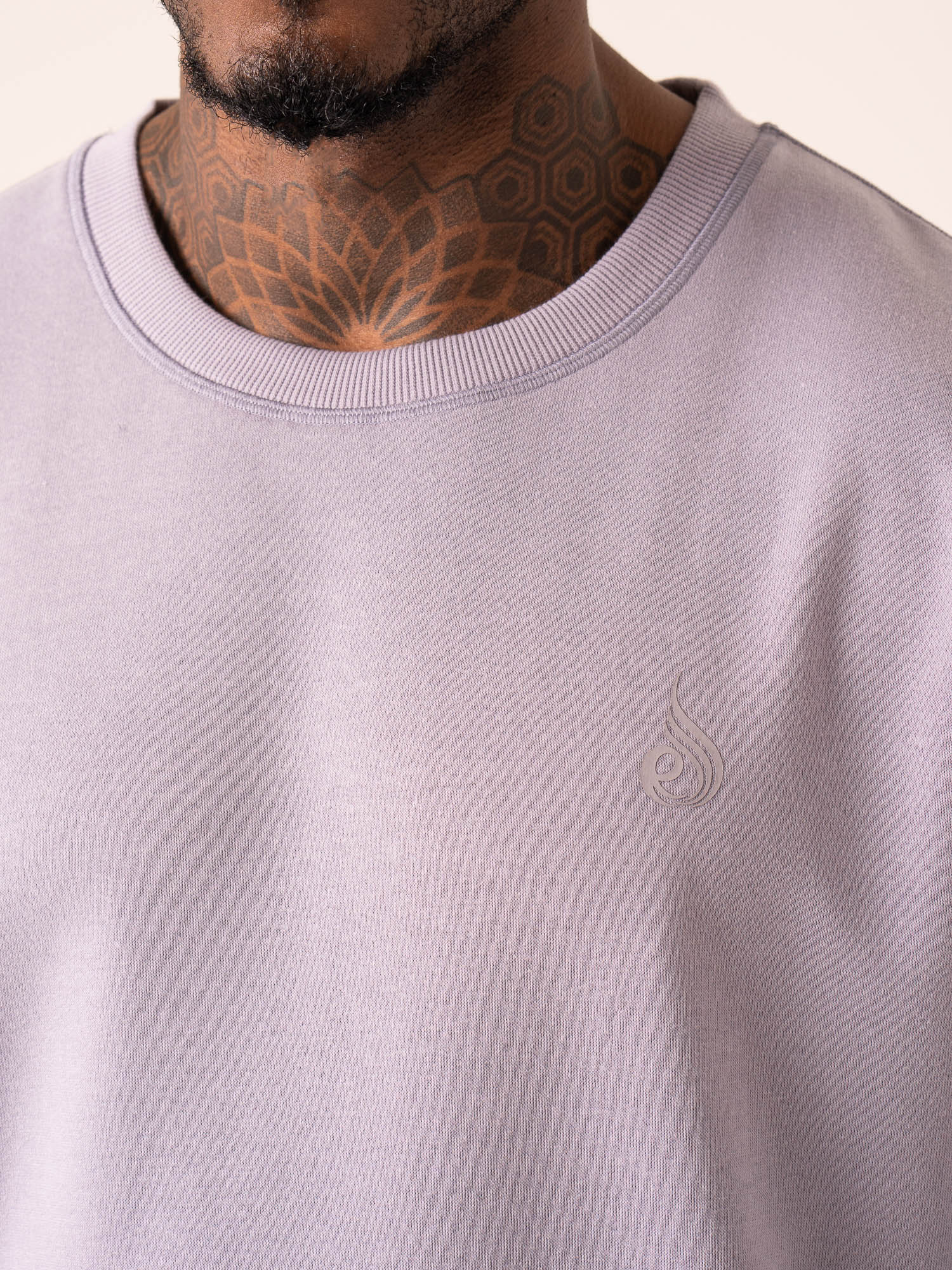 Throwback Oversized Fleece T-Shirt - Lavender - Image 3